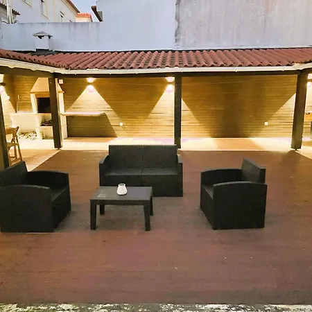 Casa Da Barragem * Atouguia Da Baleia